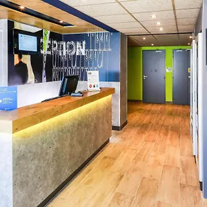2* Отель Ibis Budget Marseille